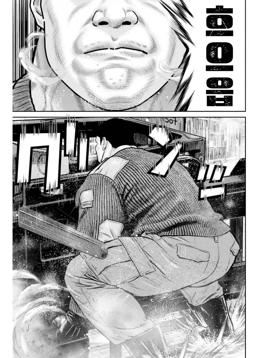지게차에 깔린 사람 구해주는 manga_4.webp