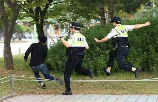 주문 하나 잘못해서 신고당하는 만화_5.jpg