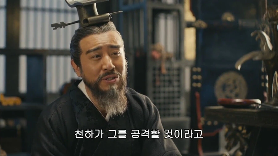 순욱:이상하다 전에는 저 얼굴이 유비였는데 왜 ㅅㅂ 하는 짓이 다르지 - 이미지 12