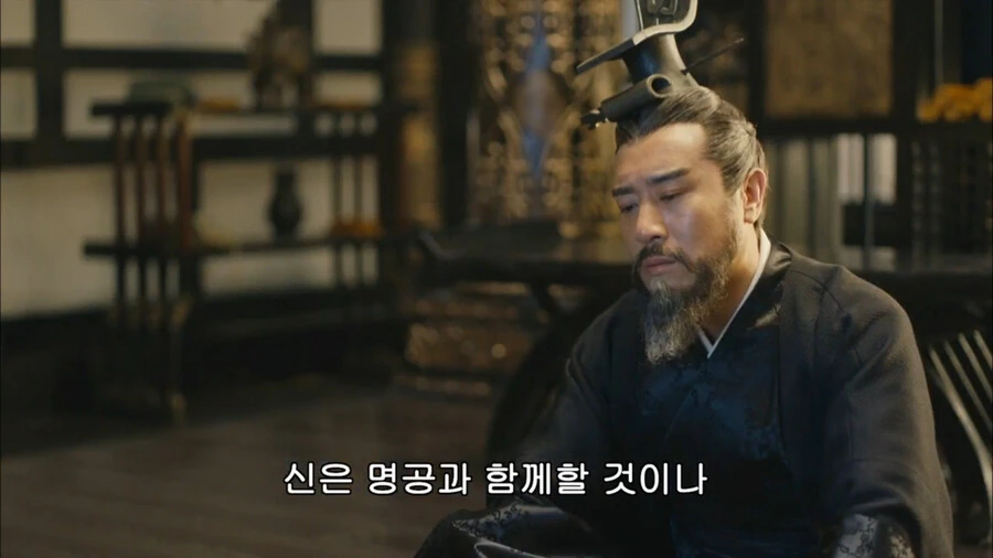 순욱:이상하다 전에는 저 얼굴이 유비였는데 왜 ㅅㅂ 하는 짓이 다르지 - 이미지 52