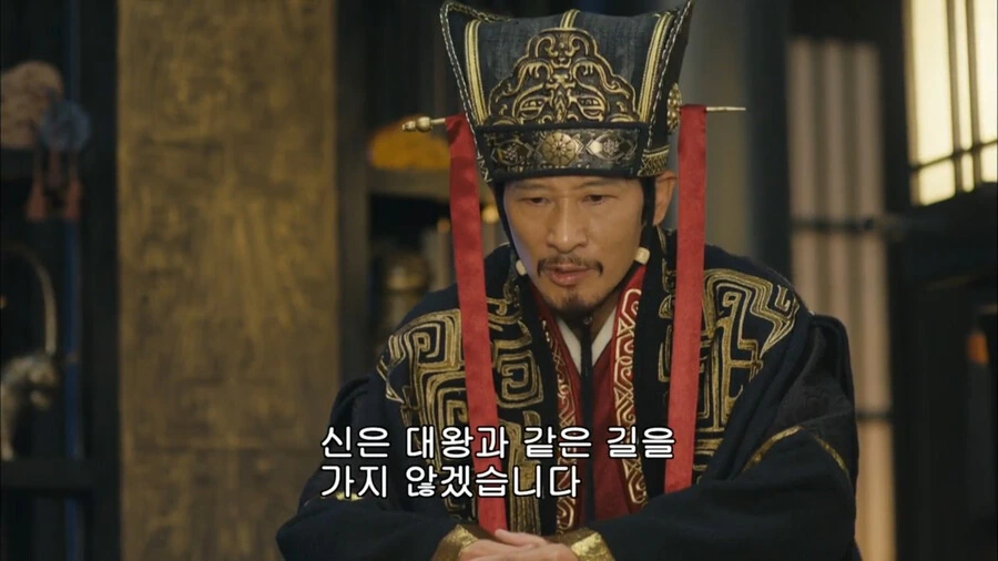 순욱:이상하다 전에는 저 얼굴이 유비였는데 왜 ㅅㅂ 하는 짓이 다르지 - 이미지 54