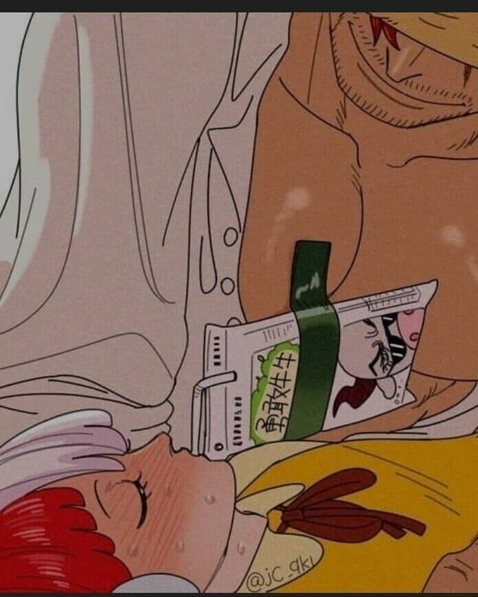 샹크스가 우타 젖먹이는짤